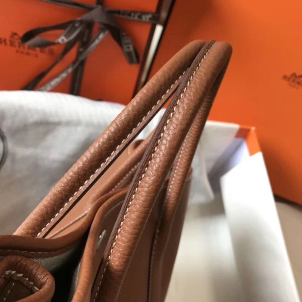 Hermes Garden Party 30 Bag In Gold Taurillon Leather - Image 3