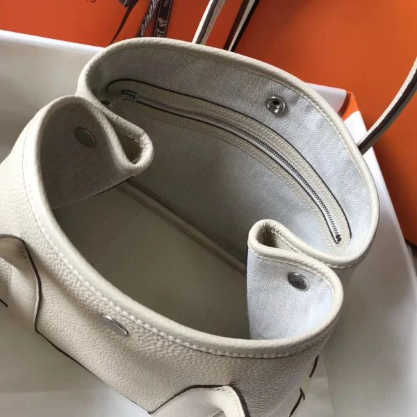 Hermes Garden Party 30 Bag In White Taurillon Leather - Image 8