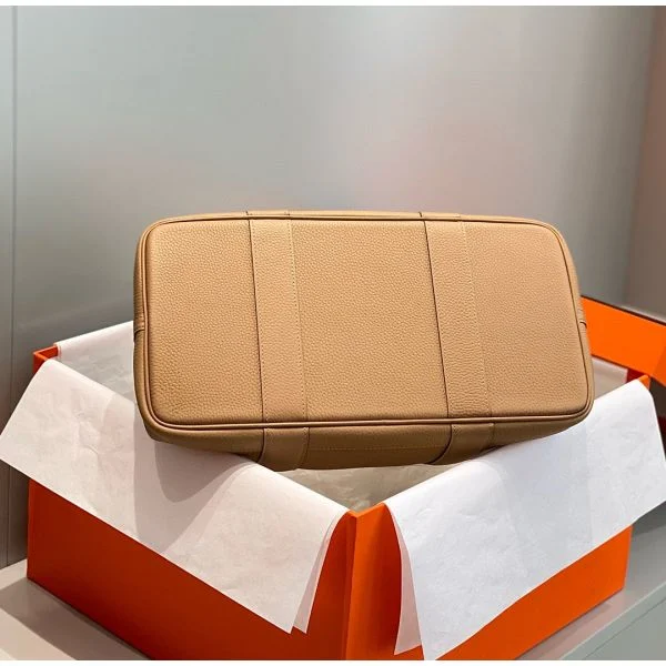 Hermes Garden Party 36 Bag In Chai Clemence Leather - Image 3