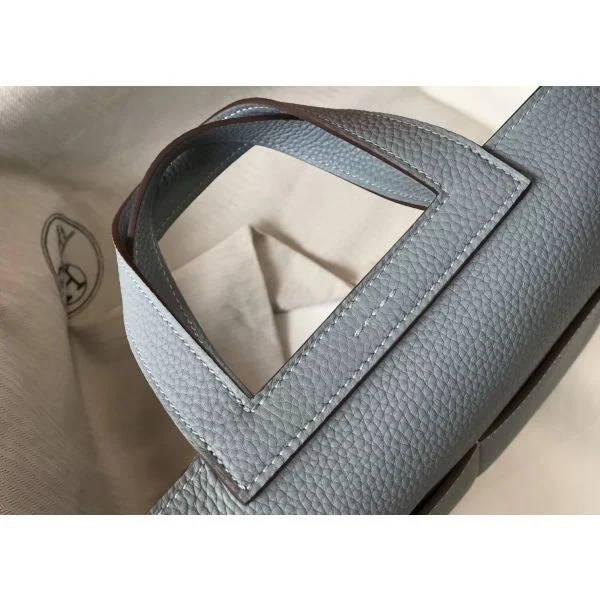 Hermes Halzan 31cm Bag In Blue Lin Clemence Leather - Image 4