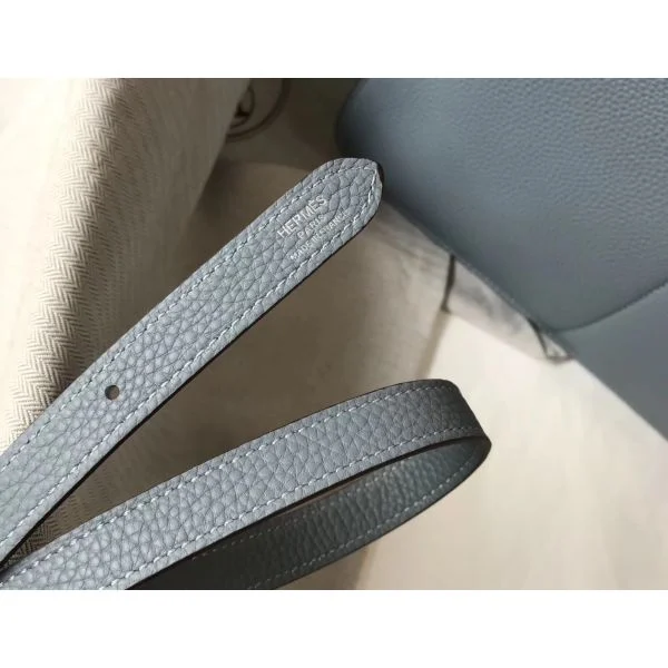 Hermes Halzan 31cm Bag In Blue Lin Clemence Leather - Image 5