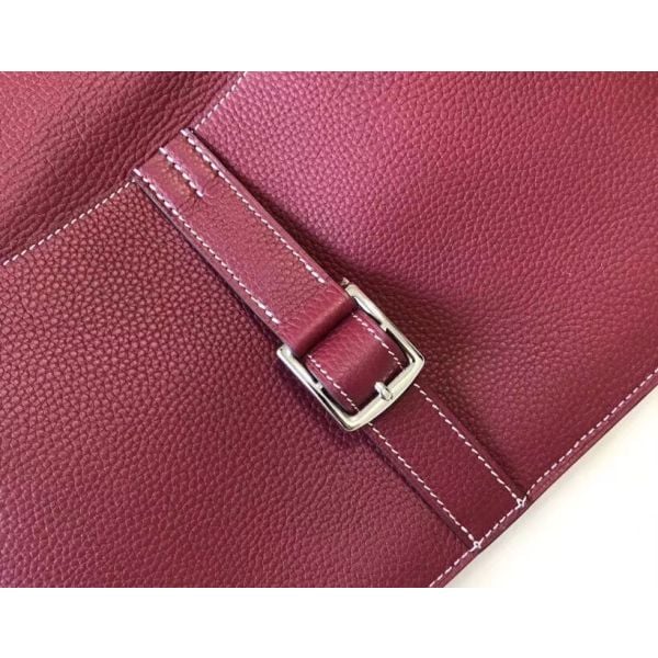 Hermes Halzan 31cm Bag In Bordeaux Clemence Leather - Image 8
