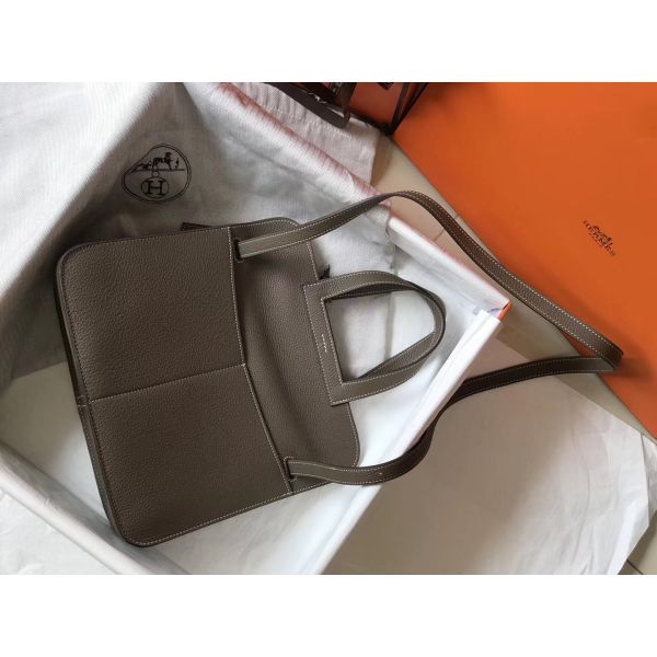 Hermes Halzan 31cm Bag In Taupe Clemence Leather - Image 5