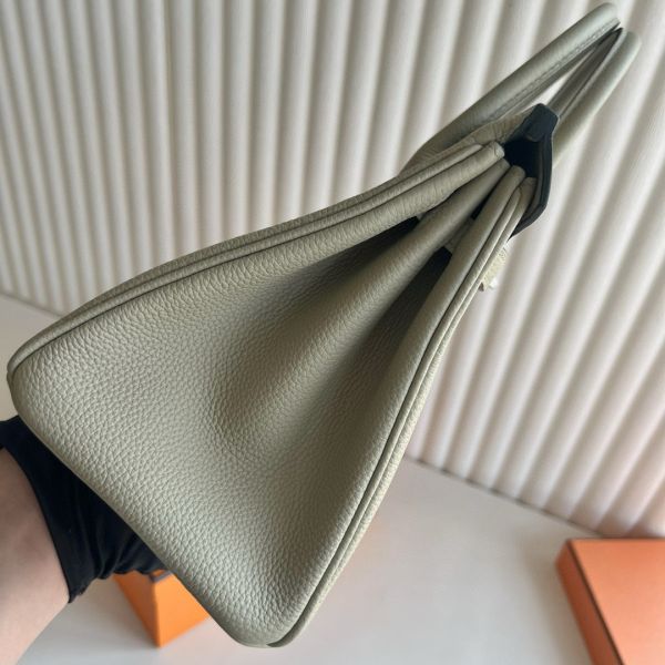 Hermes Birkin 25 Retourne Handmade Bag in Sauge Clemence Leather - Image 6