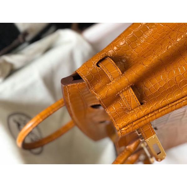 Hermes Birkin 25cm Bag In Gold Embossed Crocodile Leather - Image 5