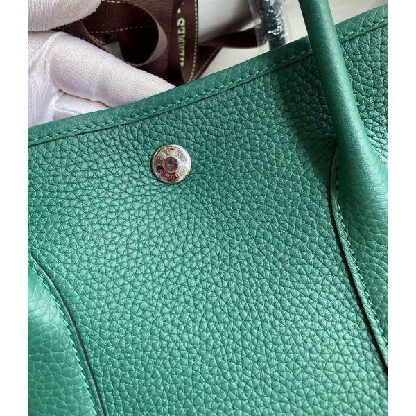 Hermes Garden Party 30 Handmade Bag in Malachite Clemence Leather - Image 3