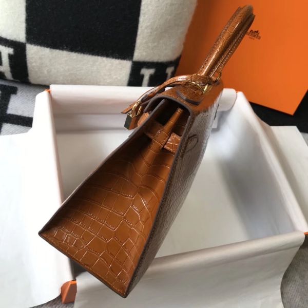 Hermes Kelly 25cm Handmade Bag In Brown Embossed Crocodile Leather - Image 3