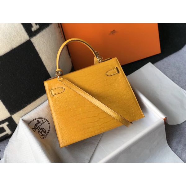 Hermes Kelly 25cm Handmade Bag In Yellow Embossed Crocodile Leather - Image 4