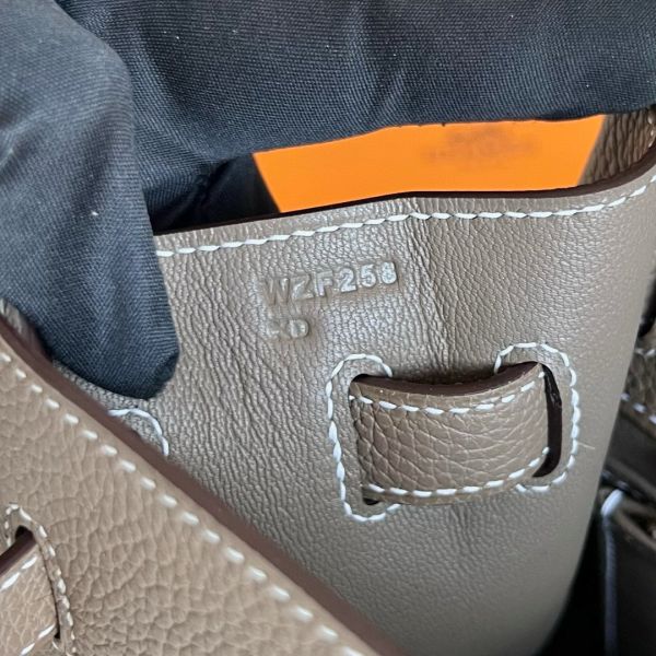 Hermes Kelly Retourne 35 Handmade Bag in Taupe Clemence Leather - Image 5