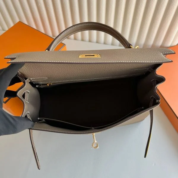 Hermes Kelly Retourne 35 Handmade Bag in Taupe Clemence Leather - Image 6