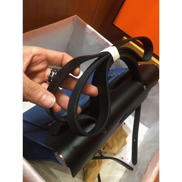 Hermes Herbag Zip 31cm Bag In Black And Blue - Image 4