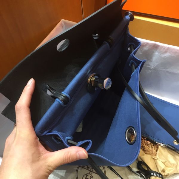 Hermes Herbag Zip 31cm Bag In Black And Blue - Image 5