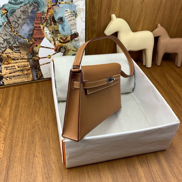 Hermes Kelly Elan Handmade Bag In Gold Epsom Leather - Image 8