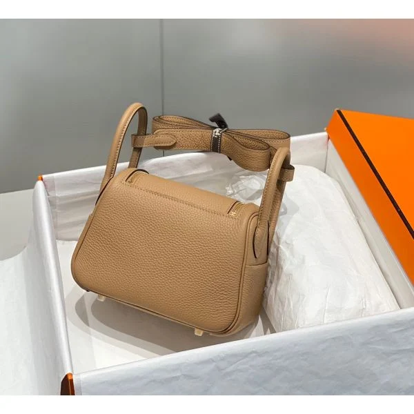 Hermes Lindy Mini Bag In Chai Clemence Leather GHW - Image 2