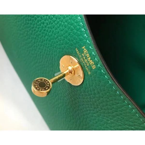 Hermes Lindy Mini Bag In Green Clemence Leather GHW - Image 7