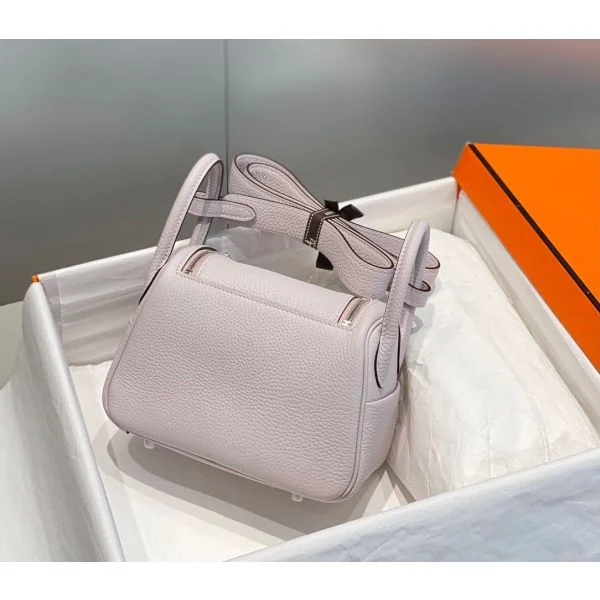 Hermes Lindy Mini Bag In Mauve Pale Clemence Leather PHW - Image 2
