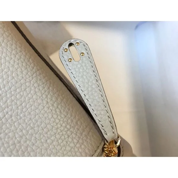 Hermes Lindy Mini Bag In Pearl Grey Clemence Leather GHW - Image 7