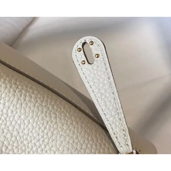 Hermes Lindy Mini Bag In White Clemence Leather GHW - Image 6