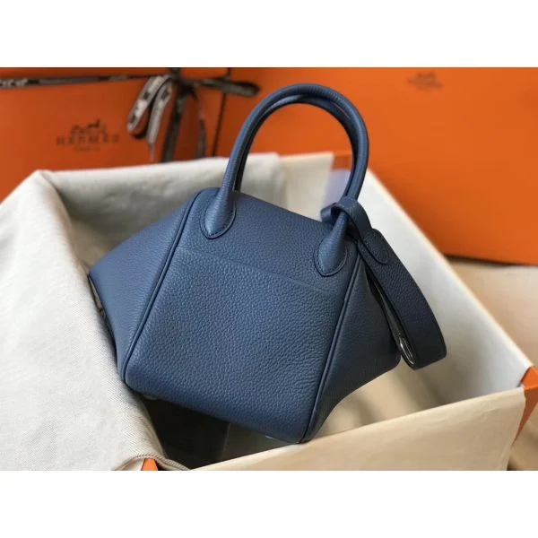 Hermes Lindy 26cm Bag In Blue Agate Clemence Leather PHW - Image 3