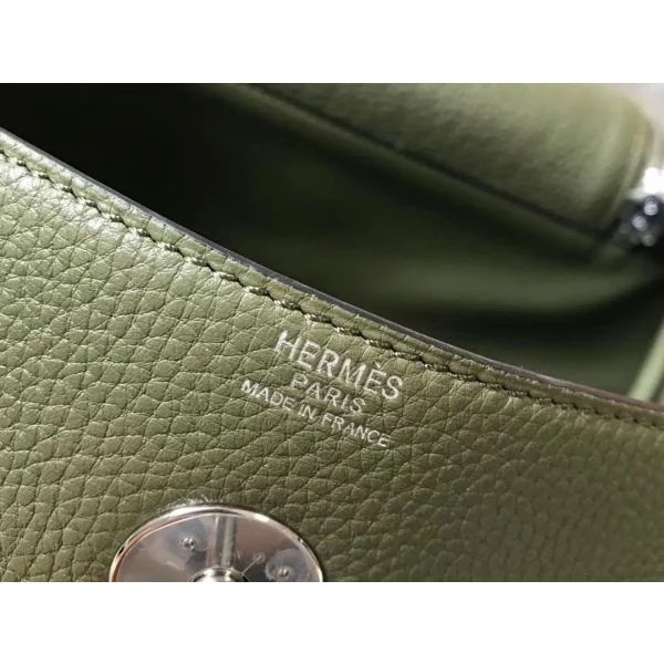 Hermes Lindy 26cm Bag In Canopee Clemence Leather PHW - Image 7