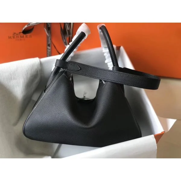 Hermes Lindy 26cm Bag In Black Clemence Leather - Image 3