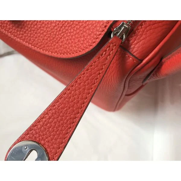 Hermes Lindy 26cm Bag In Red Clemence Leather PHW - Image 4