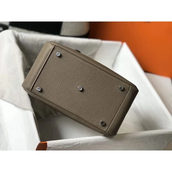 Hermes Lindy 26cm Bag In Taupe Grey Clemence Leather - Image 3