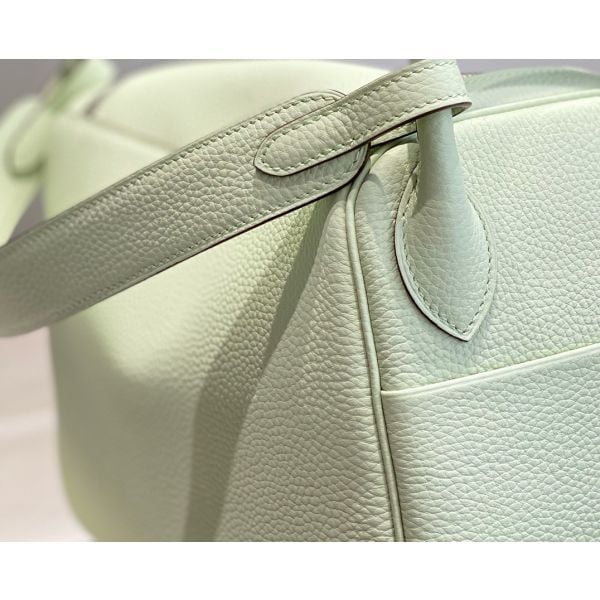 Hermes Lindy 26cm Bag In Vert Fizz Clemence Leather GHW - Image 8