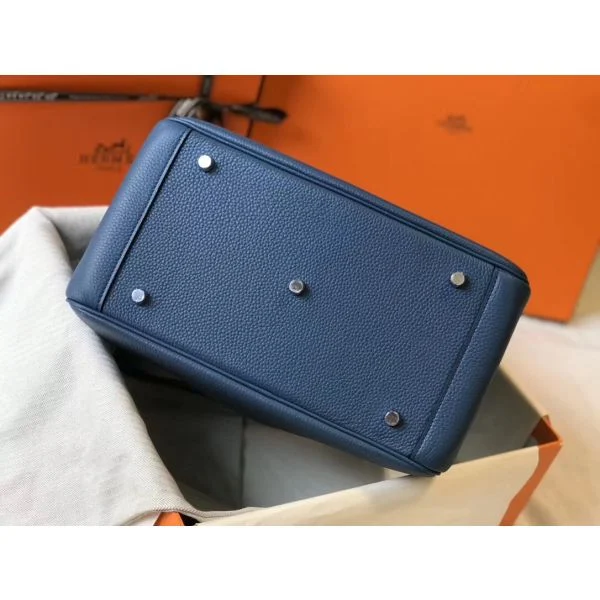 Hermes Lindy 30cm Bag In Blue Agate Clemence Leather PHW - Image 4