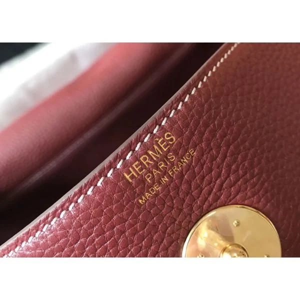 Hermes Lindy 30cm Bag In Bordeaux Clemence Leather GHW - Image 5