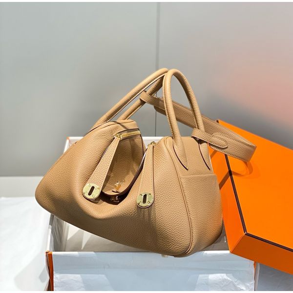 Hermes Lindy 30cm Bag In Chai Clemence Leather GHW - Image 3