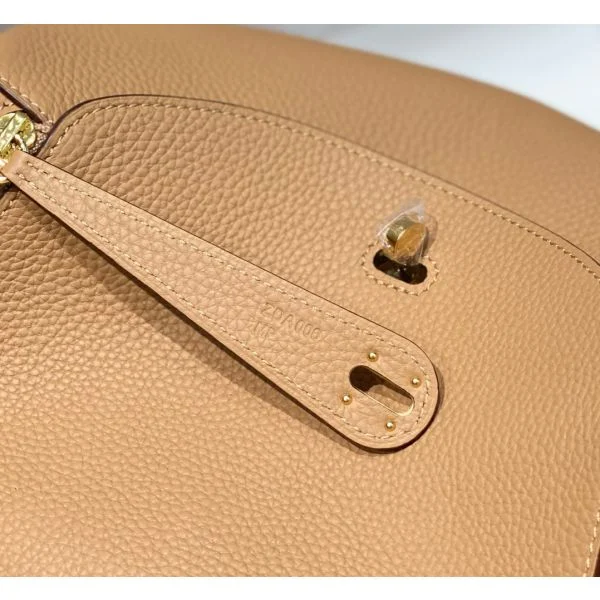 Hermes Lindy 30cm Bag In Chai Clemence Leather GHW - Image 7