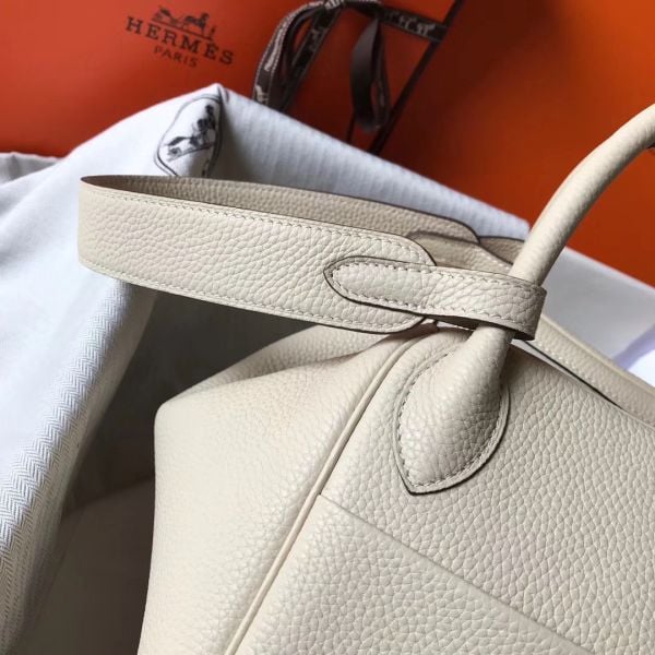 Hermes Lindy 30cm Bag In Beton Clemence Leather GHW - Image 4