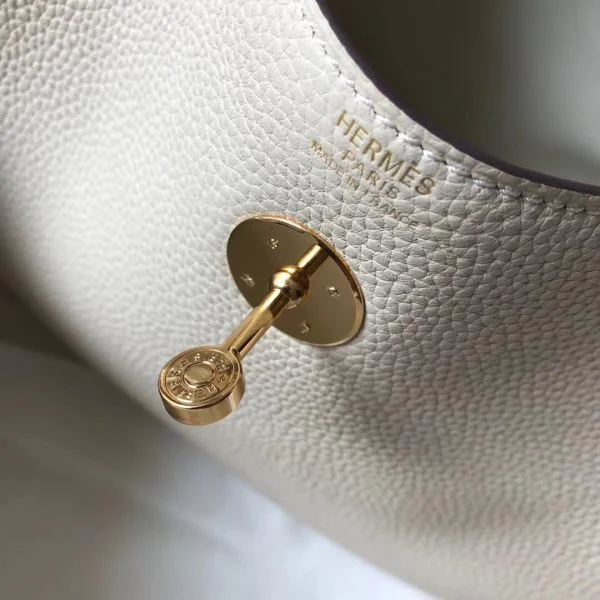 Hermes Lindy 30cm Bag In Beton Clemence Leather GHW - Image 5