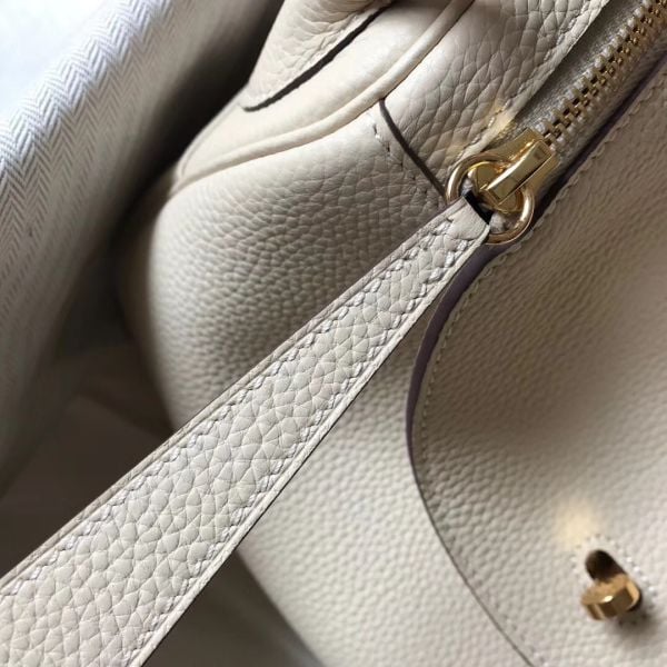 Hermes Lindy 30cm Bag In Beton Clemence Leather GHW - Image 8