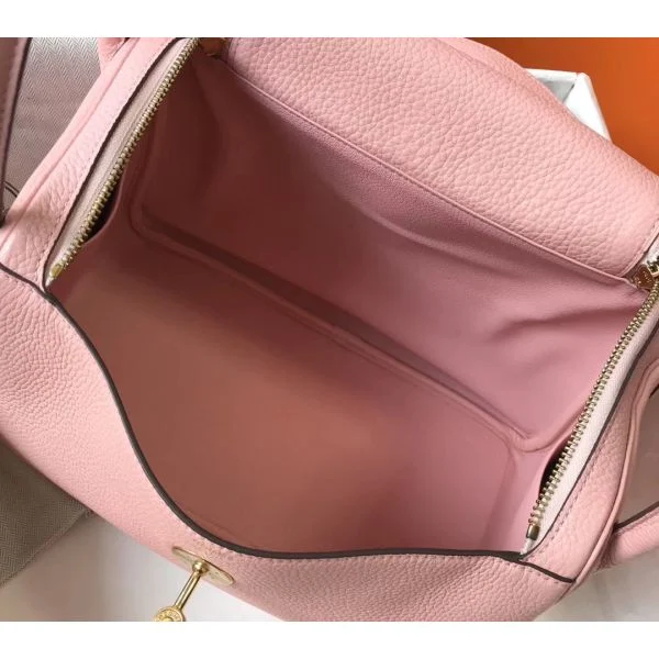 Hermes Lindy 30cm Bag In Pink Clemence Leather GHW - Image 8
