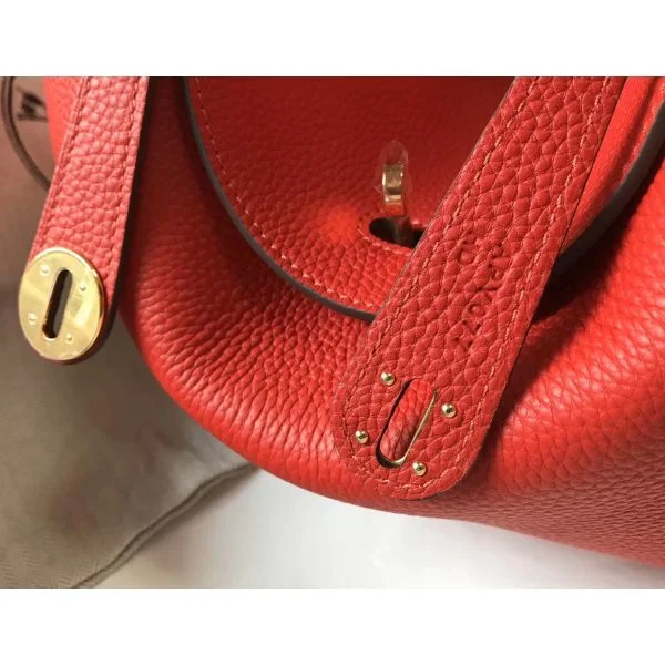 Hermes Lindy 30cm Bag In Red Clemence Leather GHW - Image 4