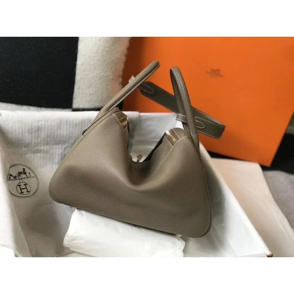 Hermes Lindy 30cm Bag In Taupe Clemence Leather GHW - Image 2