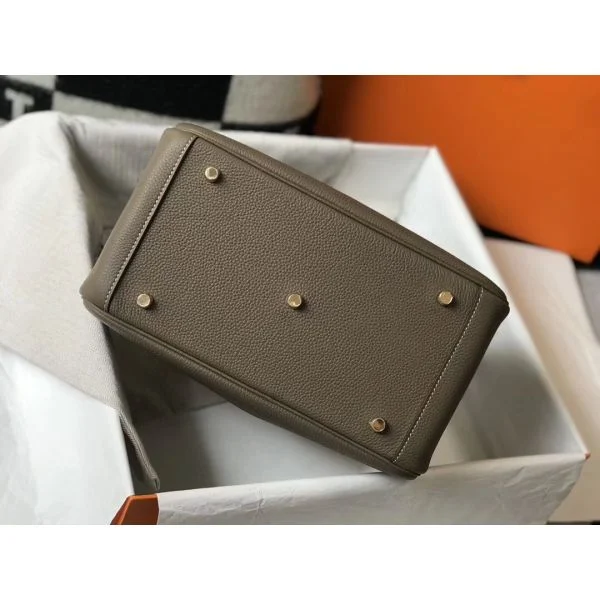 Hermes Lindy 30cm Bag In Taupe Clemence Leather GHW - Image 3