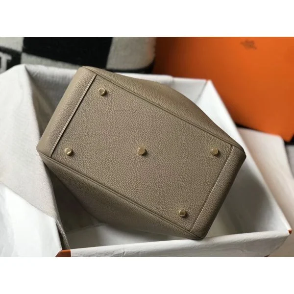 Hermes Lindy 30cm Bag In Gris Tourterelle Clemence Leather GHW - Image 3