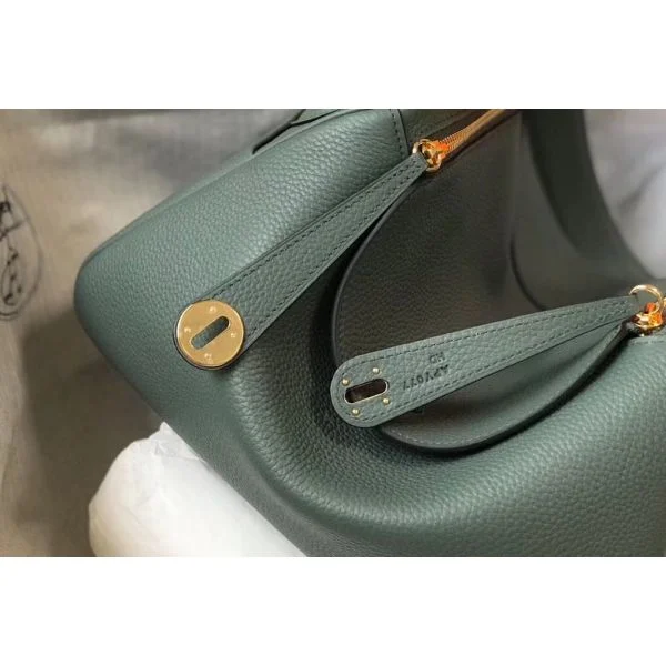 Hermes Lindy 30cm Bag In Vert Amande Clemence Leather GHW - Image 3