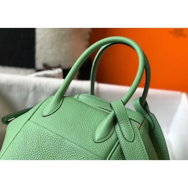 Hermes Lindy 30cm Bag In Vert Criquet Clemence Leather GHW - Image 5