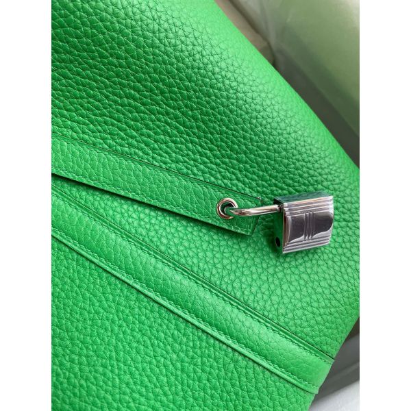 Hermes Picotin Lock 18 Handmade Bag in Bambou Clemence Leather - Image 3