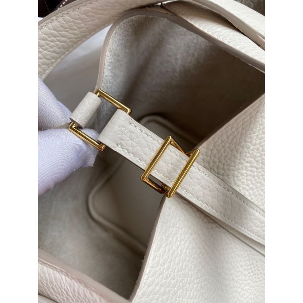 Hermes Picotin Lock 18 Handmade Bag in Craie Clemence Leather - Image 4