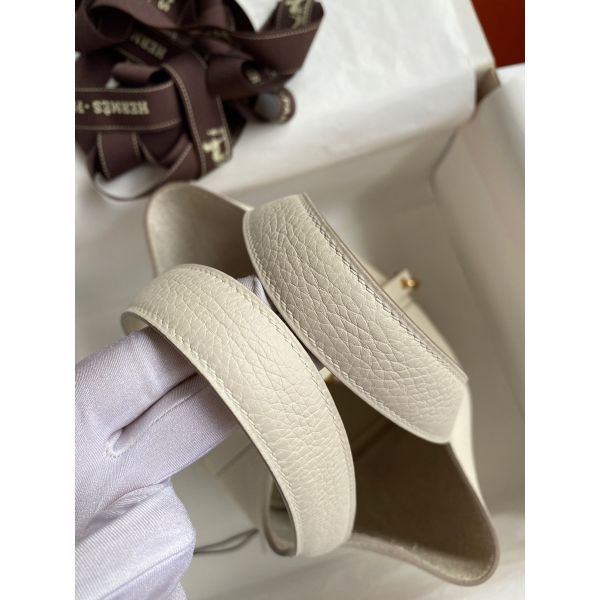 Hermes Picotin Lock 18 Handmade Bag in Craie Clemence Leather - Image 5