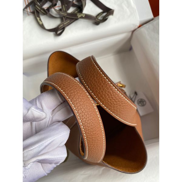 Hermes Picotin Lock 18 Handmade Bag in Gold Clemence Leather - Image 5