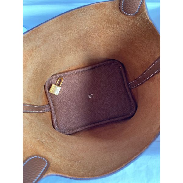 Hermes Picotin Lock 18 Handmade Bag in Gold Clemence Leather - Image 6