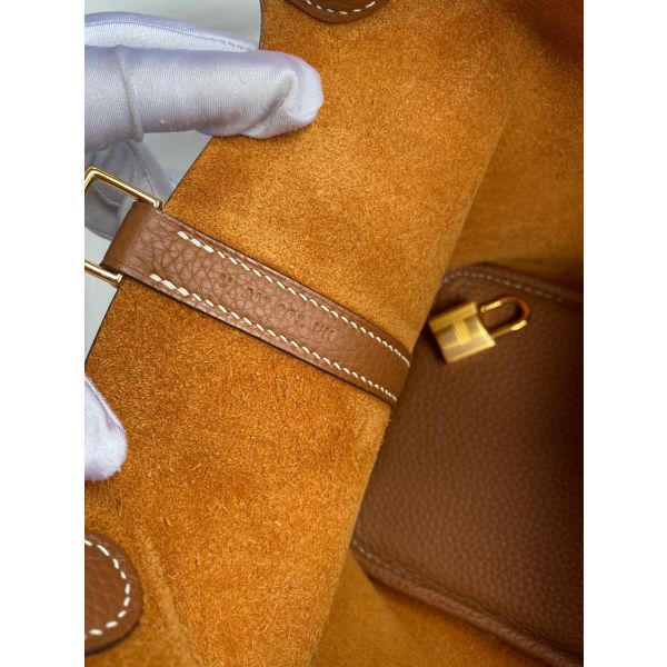 Hermes Picotin Lock 18 Handmade Bag in Gold Clemence Leather - Image 7