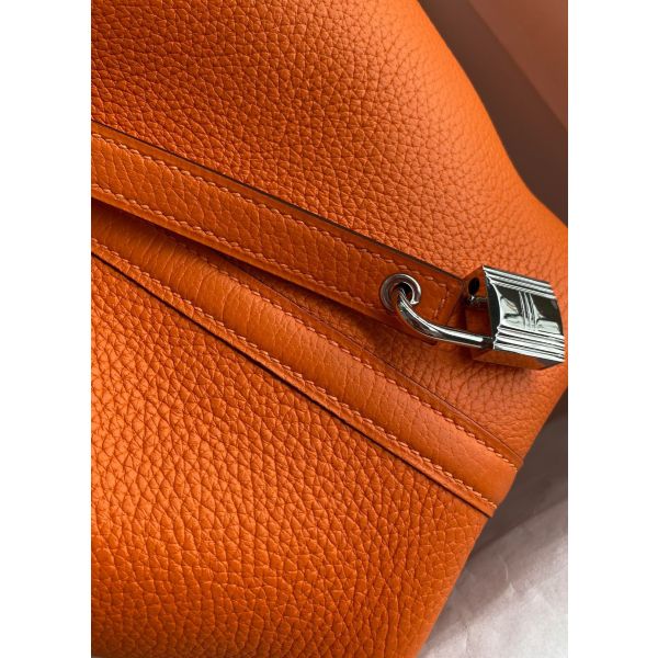 Hermes Picotin Lock 18 Handmade Bag in Orange Clemence Leather - Image 3