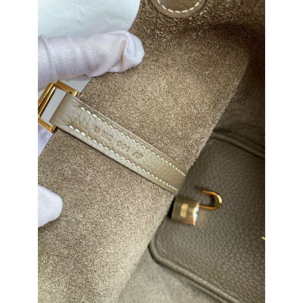 Hermes Picotin Lock 18 Handmade Bag in Taupe Clemence Leather - Image 7